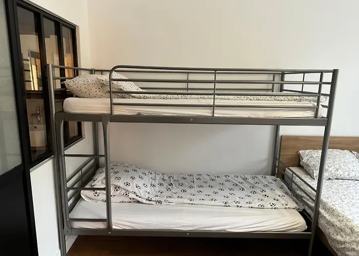 Apartmán Paris-18 *